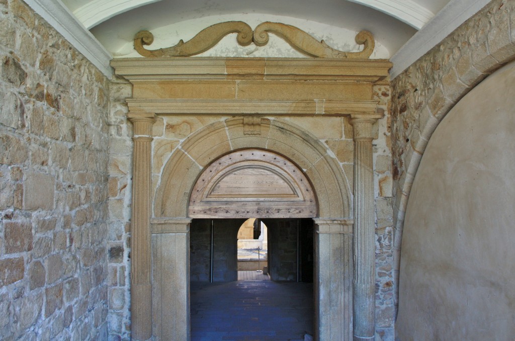 Foto: Monasterio de Santa María - Flor da Rosa (Portalegre), Portugal