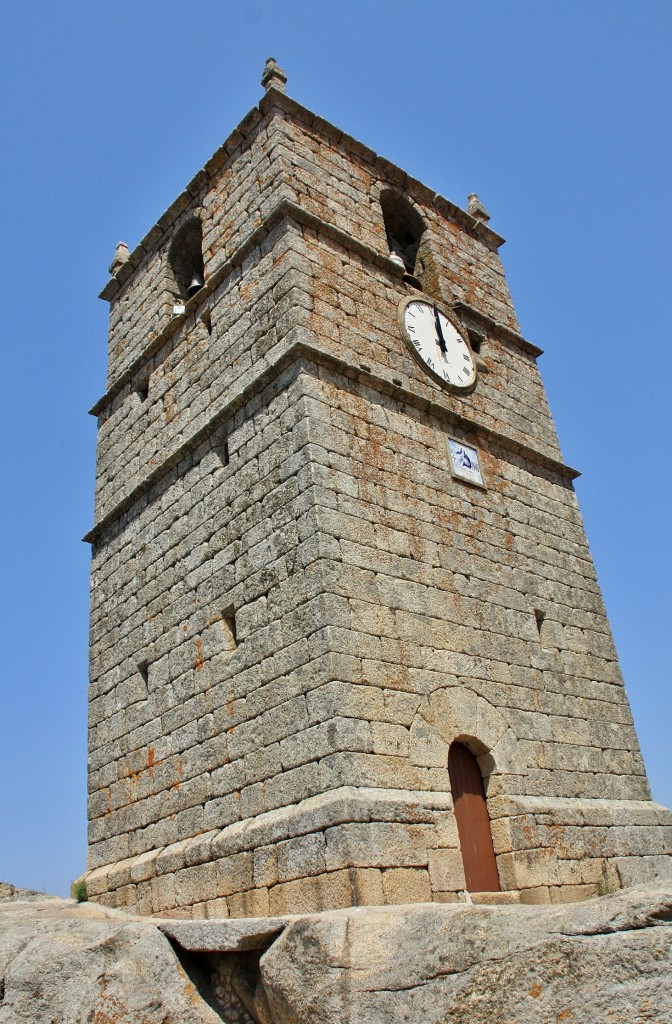 Foto: Torre del reloj - Monsanto (Castelo Branco), Portugal