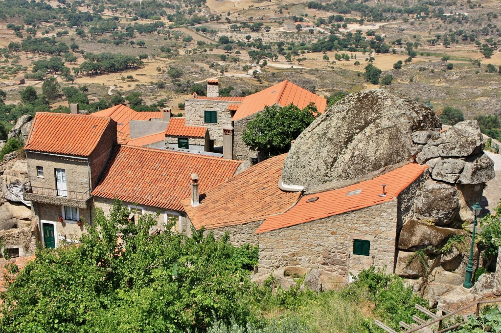 Foto: Vista del pueblo - Monsanto (Castelo Branco), Portugal