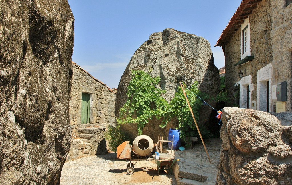 Foto: Vista del pueblo - Monsanto (Castelo Branco), Portugal