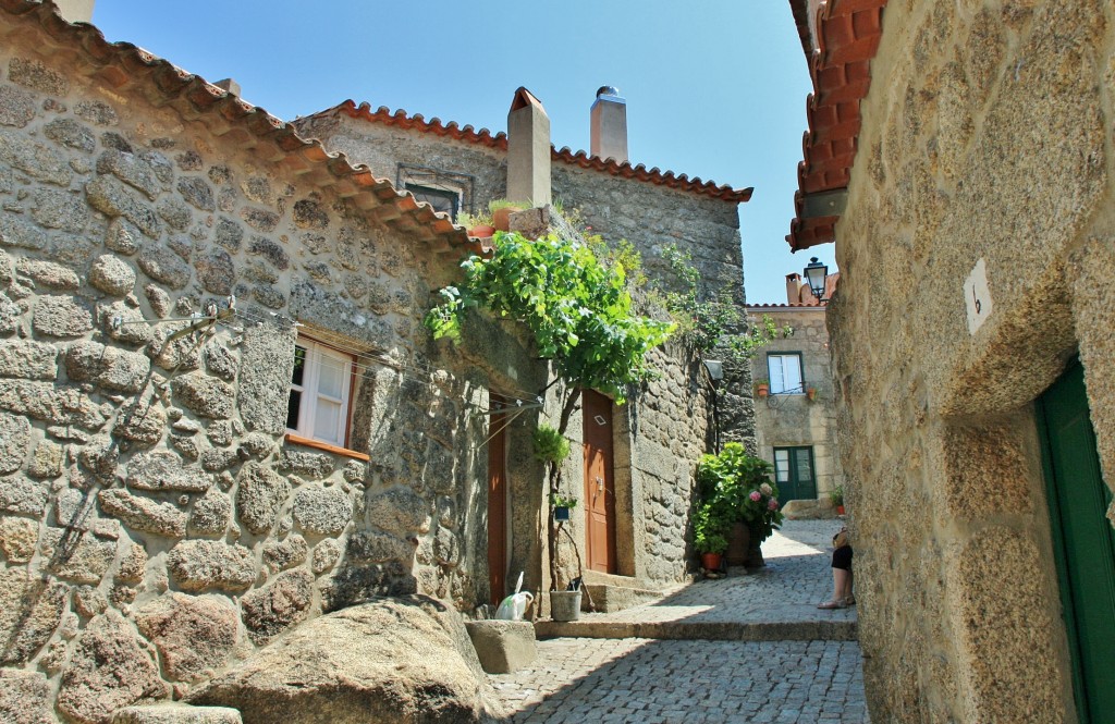 Foto: Vista del pueblo - Monsanto (Castelo Branco), Portugal