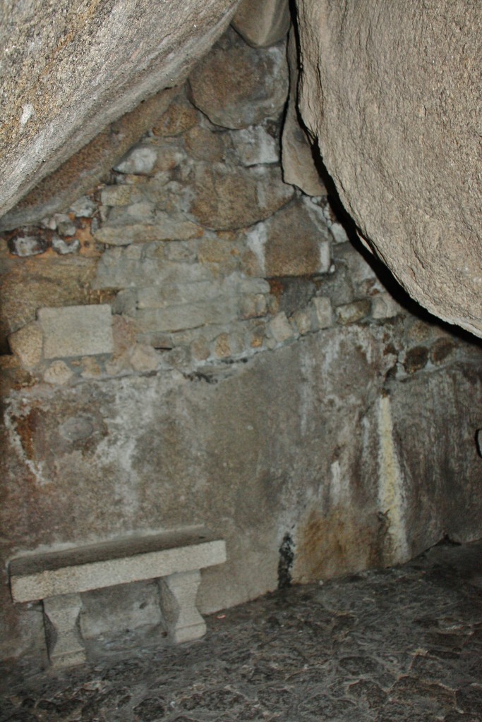 Foto: Interior de una piedra - Monsanto (Castelo Branco), Portugal