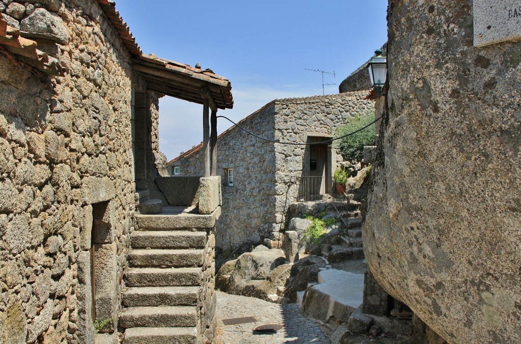 Foto: Vista del pueblo - Monsanto (Castelo Branco), Portugal