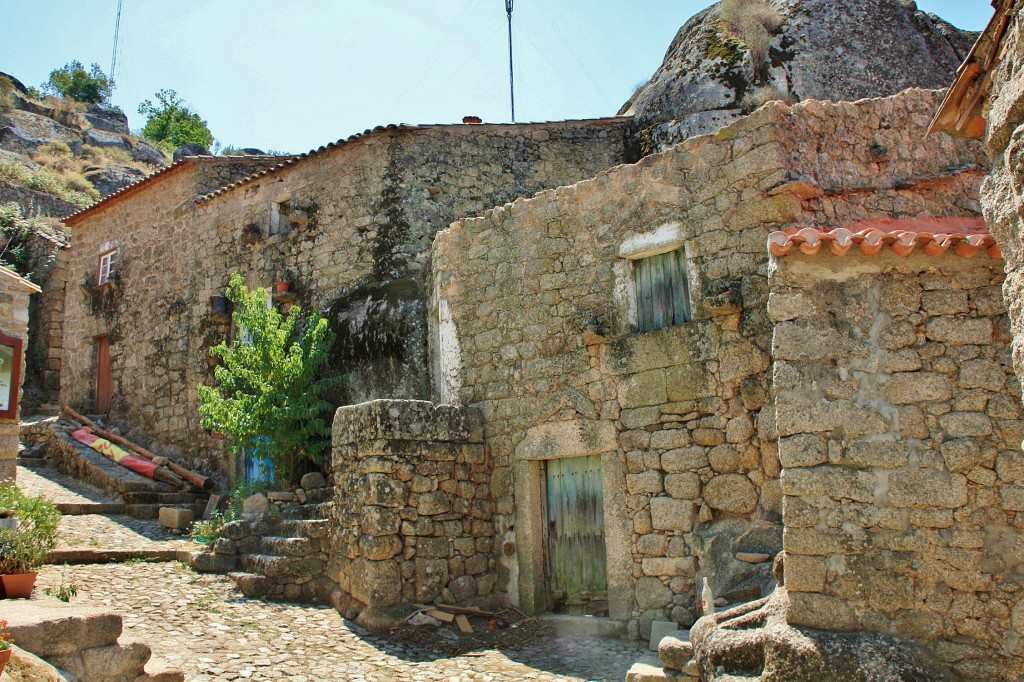 Foto: Vista del pueblo - Monsanto (Castelo Branco), Portugal