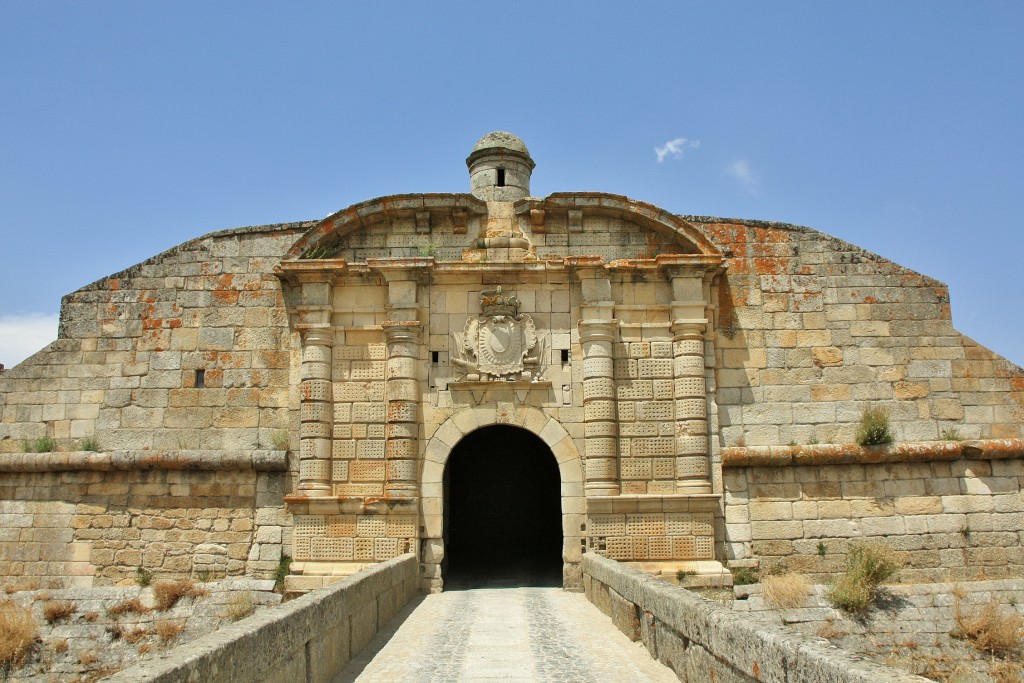 Foto: Murallas - Almeida (Guarda), Portugal