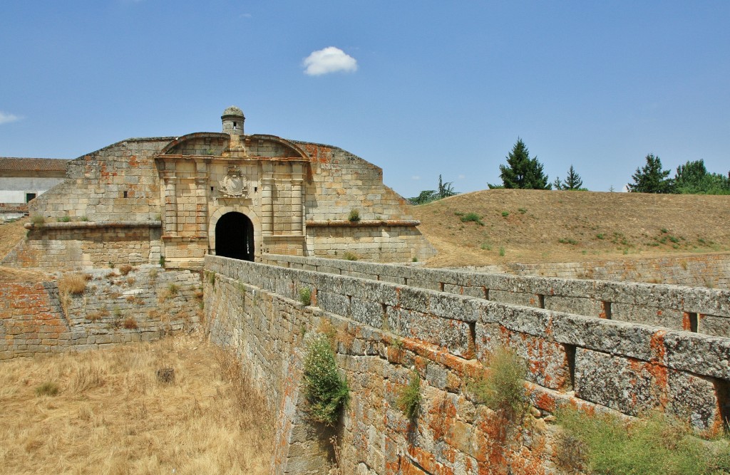 Foto: Murallas - Almeida (Guarda), Portugal