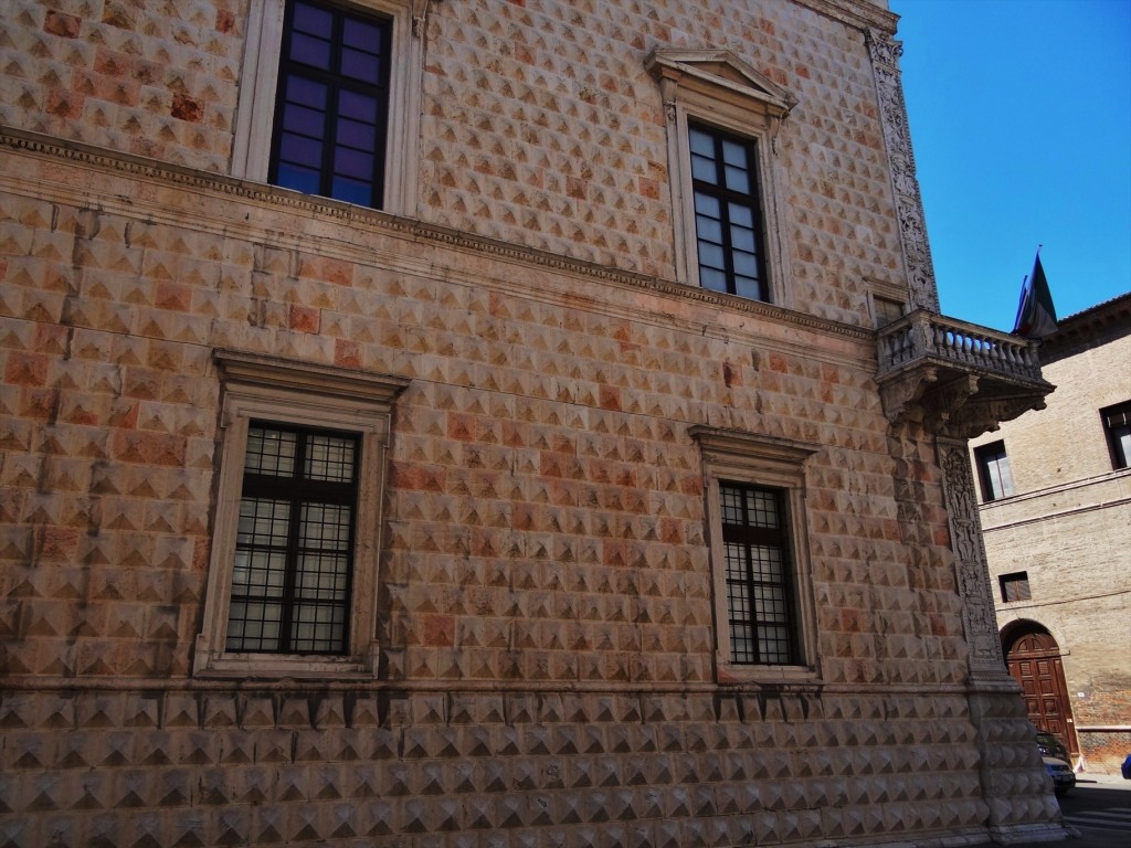 Foto: Palazzo dei Diamanti - Ferrara (Emilia-Romagna), Italia