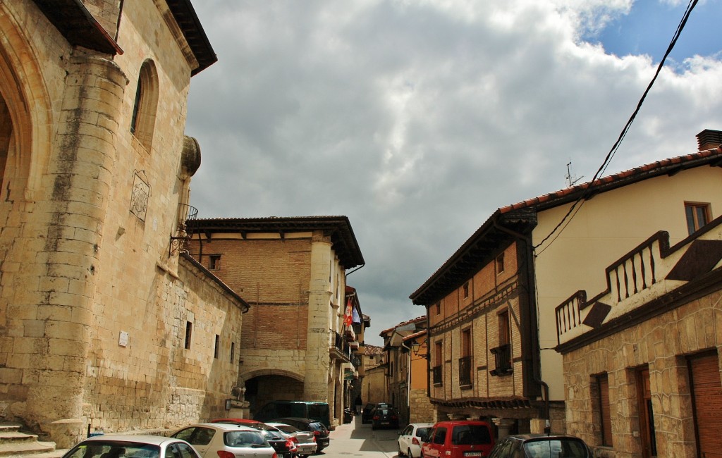 Foto: Vista del pueblo - Treviño (Burgos), España