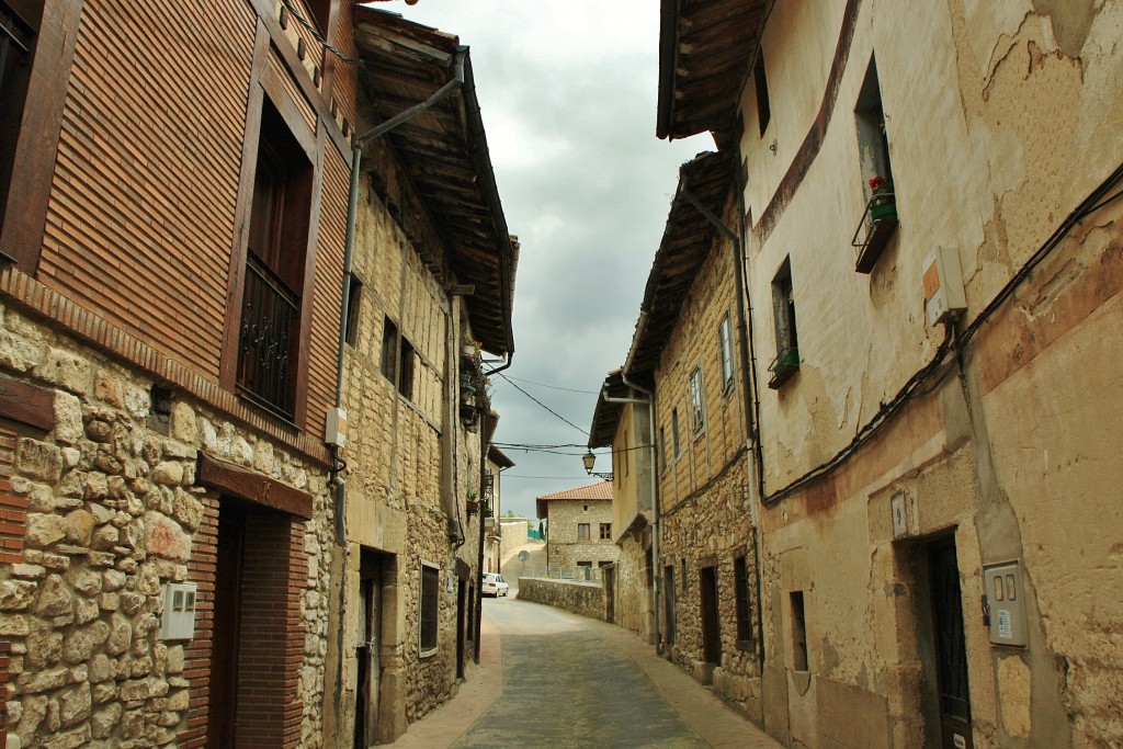 Foto: Vista del pueblo - Treviño (Burgos), España