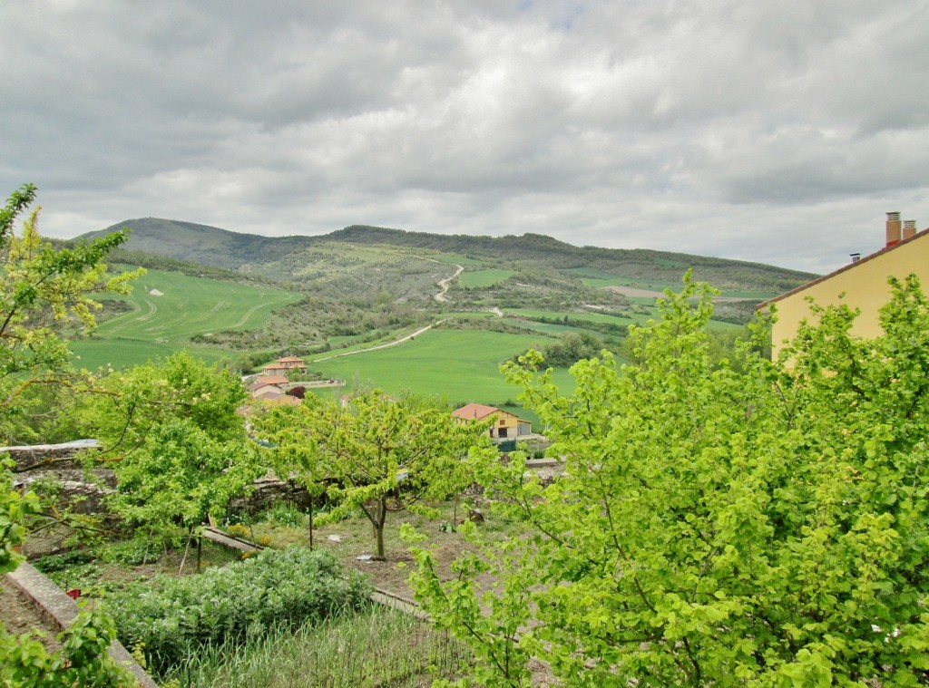 Foto: Vista desde el pueblo - Treviño (Burgos), España