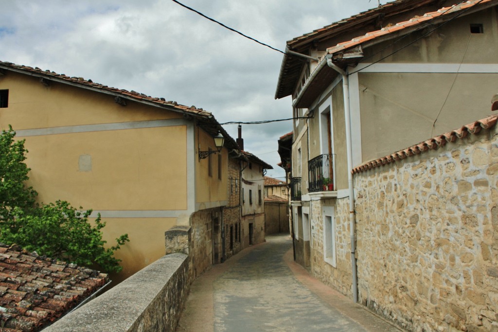 Foto: Vista del pueblo - Treviño (Burgos), España