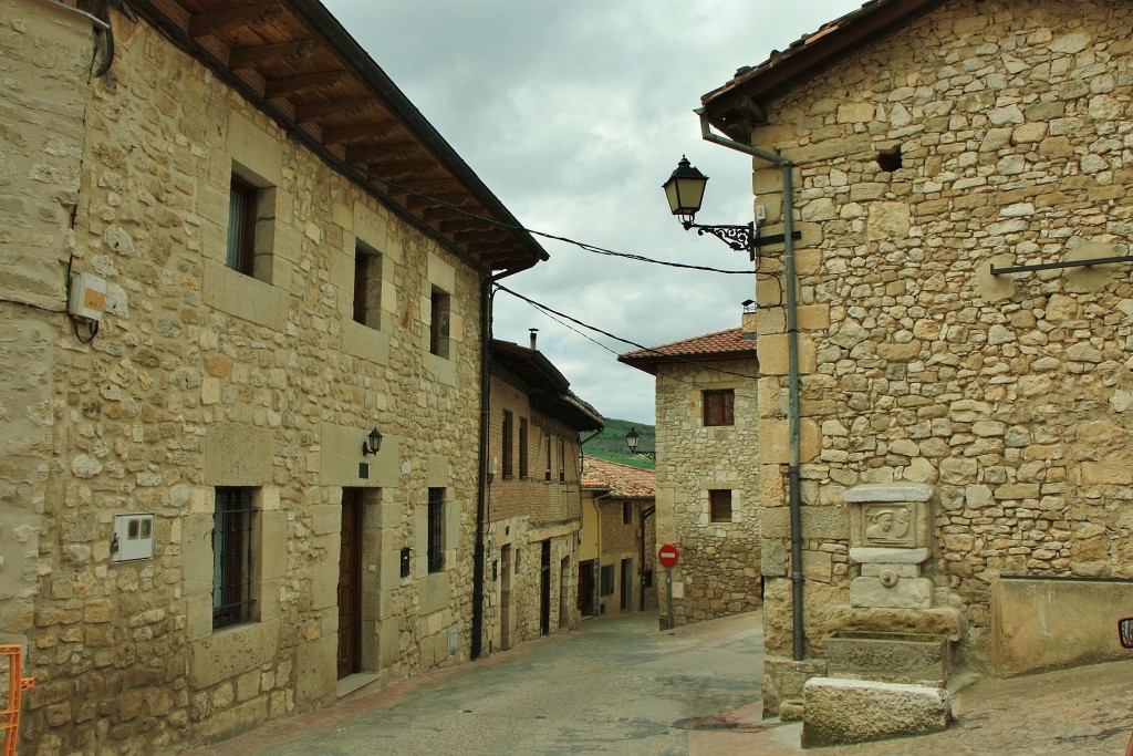 Foto: Vista del pueblo - Treviño (Burgos), España