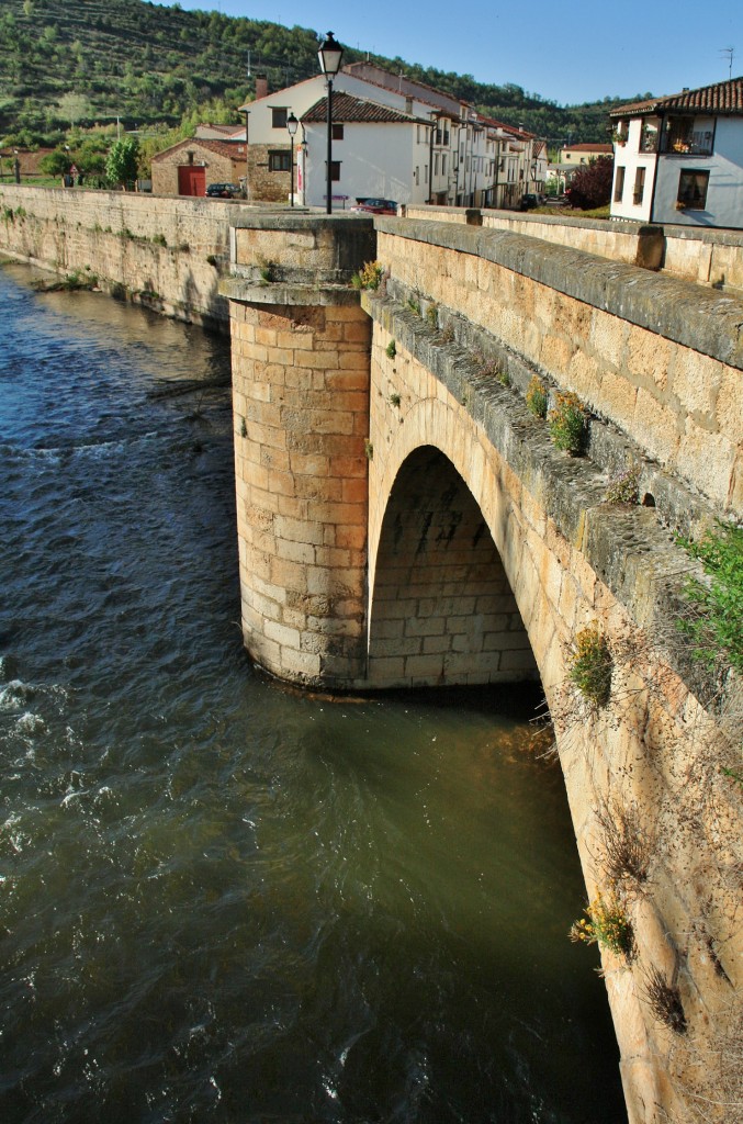 Foto: Puente sobre el Arlanza - Covarrubias (Burgos), España