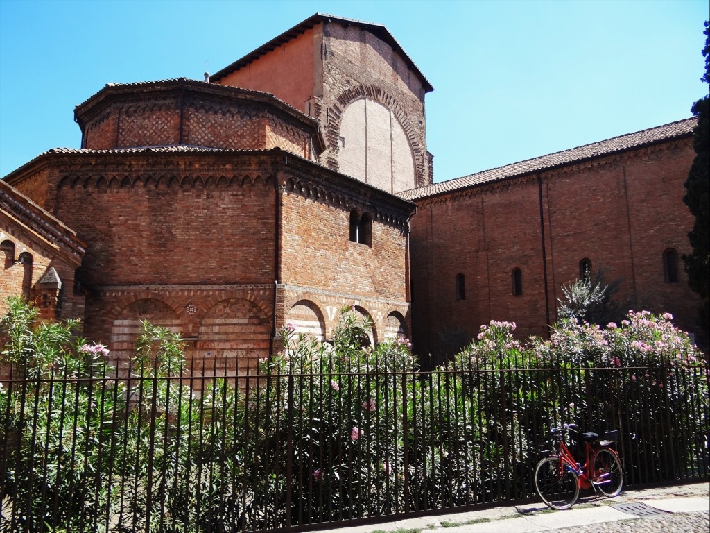 Foto: Abbazia di Santo Stefano - Bologna (Emilia-Romagna), Italia