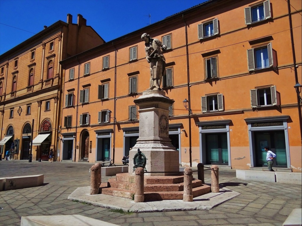 Foto: Piazza Galvani - Bologna (Emilia-Romagna), Italia