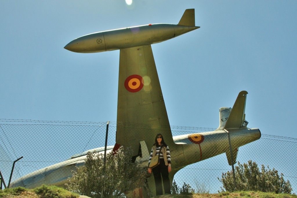 Foto: Avión conmemorativo - Coruña del Conde (Burgos), España