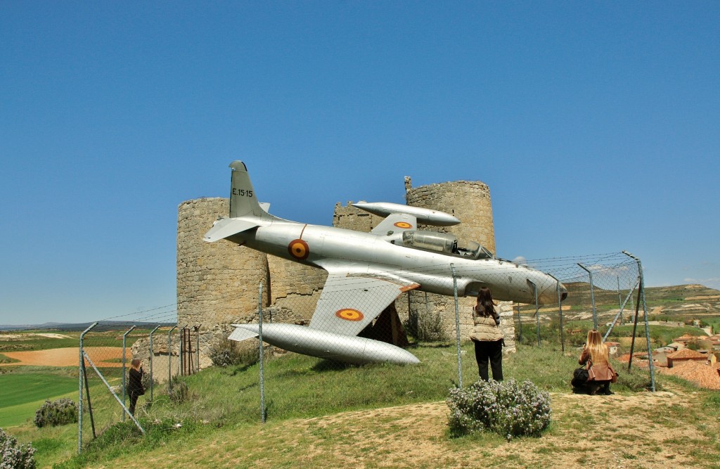 Foto: Avión conmemorativo - Coruña del Conde (Burgos), España