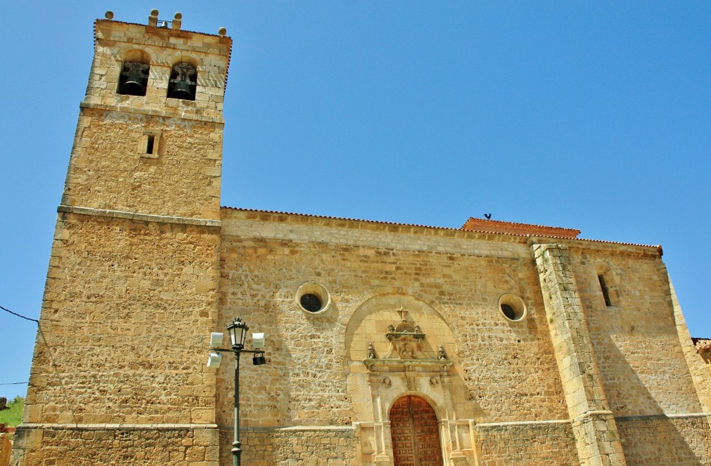 Foto: Iglesia de San Martín - Coruña del Conde (Burgos), España