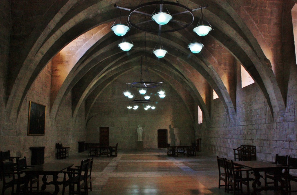 Foto: Monasterio de Poblet: sala de conversos - Vimbodí i Poblet (Tarragona), España