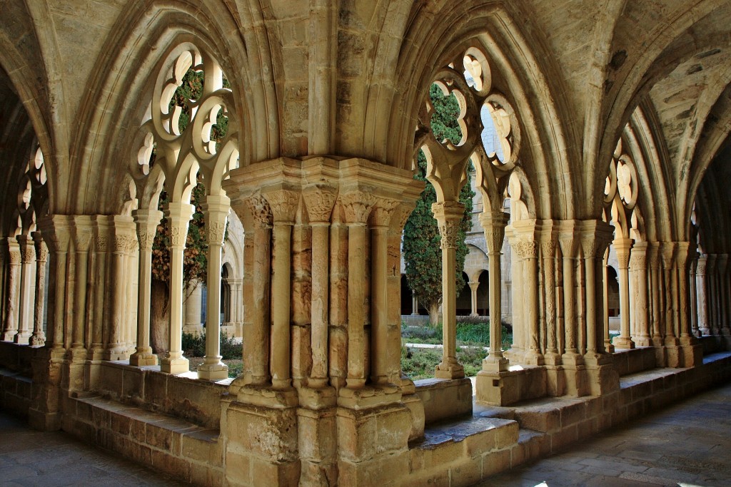 Foto: Monasterio de Poblet: claustro - Vimbodí i Poblet (Tarragona), España