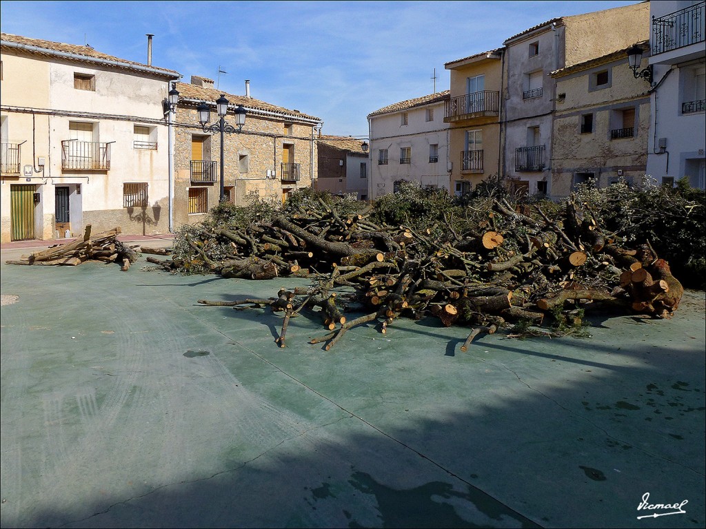 Foto: 130201-01 LEÑA SAN BLAS 2013 - Alconchel De Ariza (Zaragoza), España