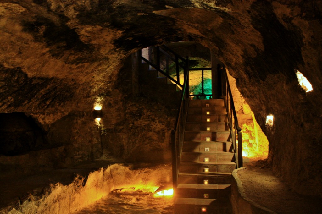 Foto: Cuevas - Requena (València), España