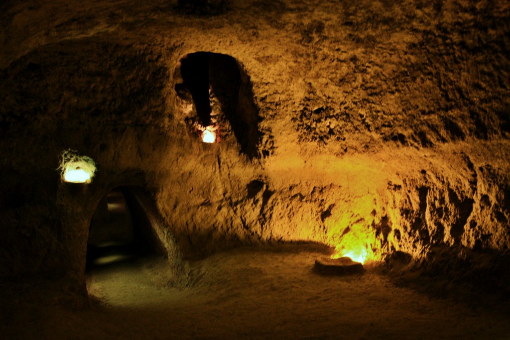 Foto: Cuevas - Requena (València), España