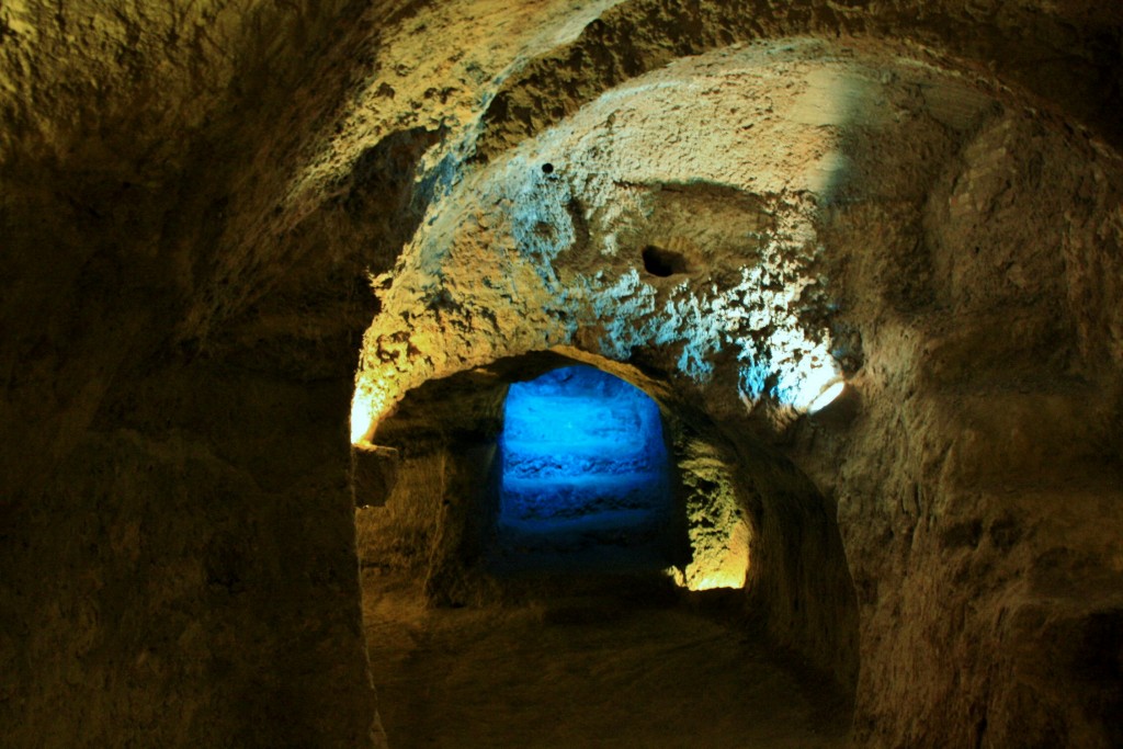 Foto: Cuevas - Requena (València), España