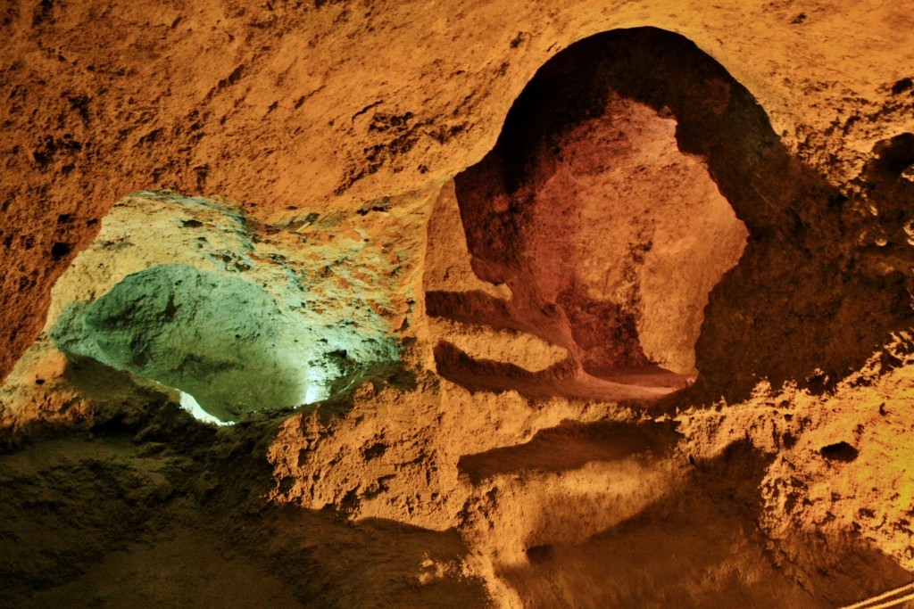 Foto: Cuevas - Requena (València), España