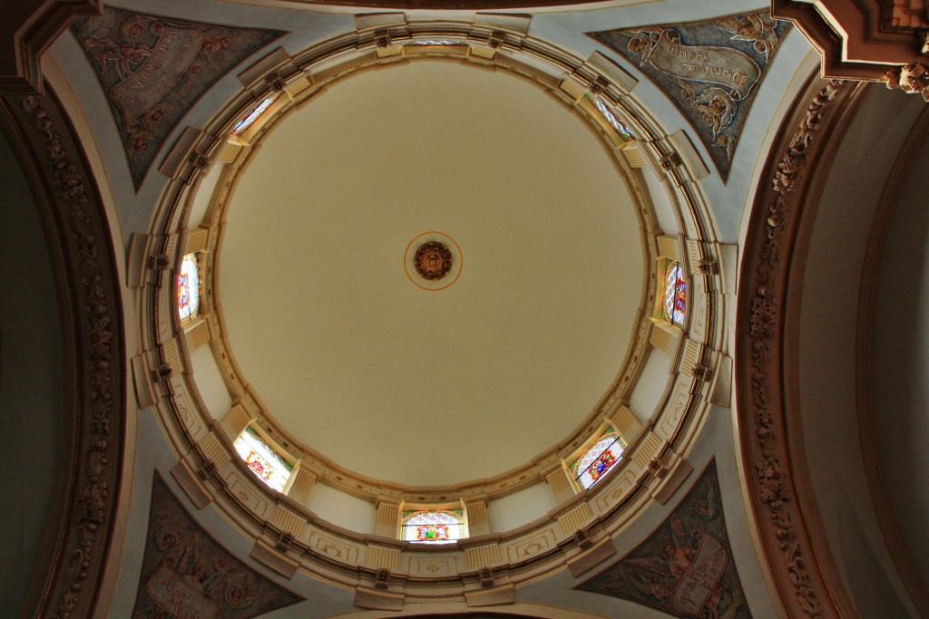 Foto: Interior de iglesia - Batea (Tarragona), España