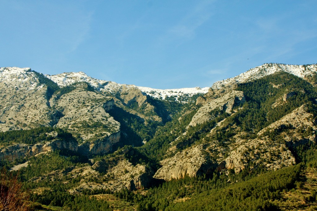 Foto: Montañas nevadas - Paüls (Tarragona), España