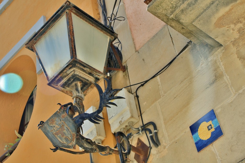 Foto: Detalle de una farola - Vilalba dels Arcs (Tarragona), España