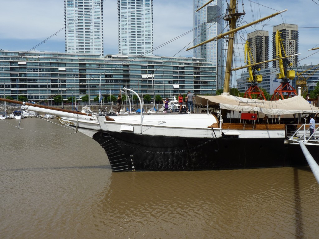 Foto: Puerto Madero; Corbeta Uruguay - Ciudad Autónoma de Buenos Aires (Buenos Aires), Argentina