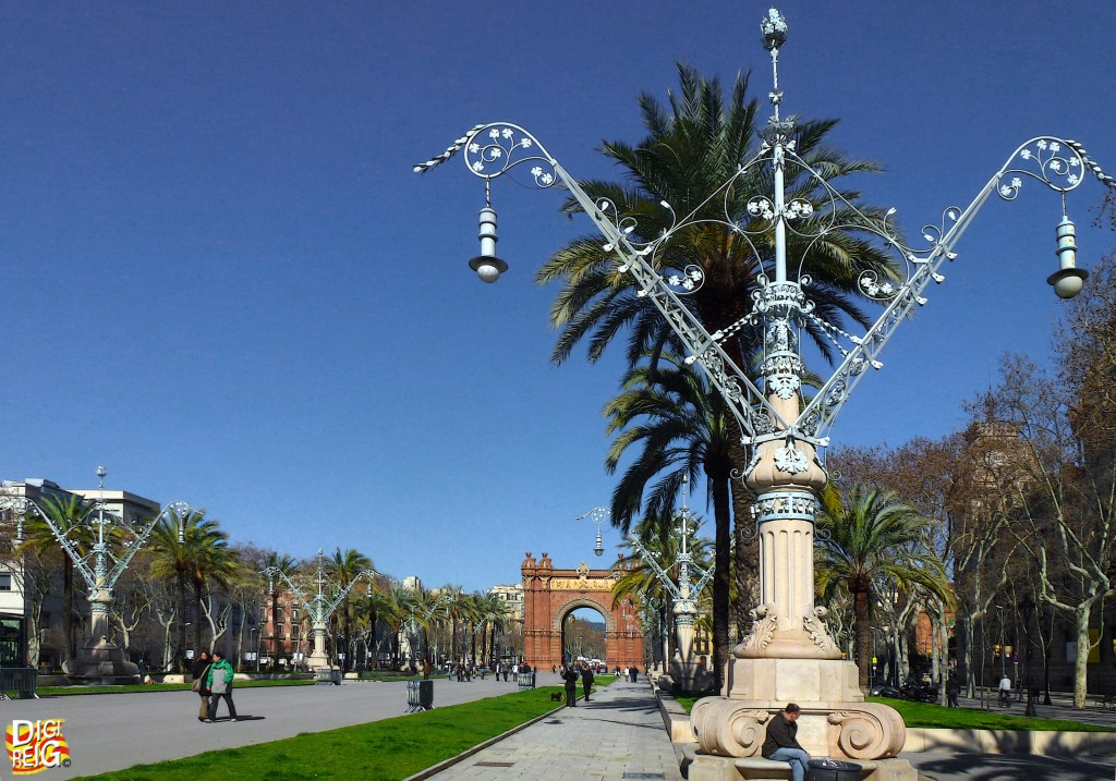 Foto: Arco de Triunfo desde el Paseo Luis Companys - Barcelona (Cataluña), España