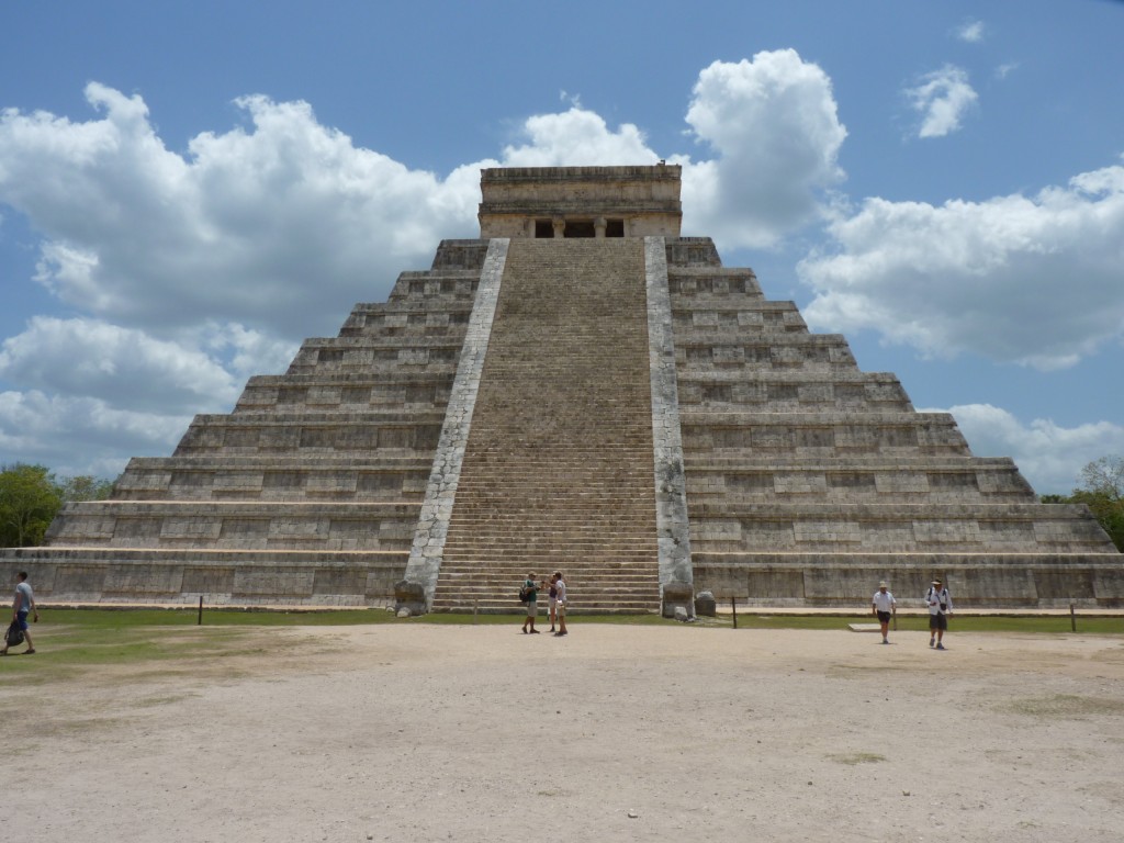 Foto: Templo de kukulcán o El Castillo - Chichén Itzá (Yucatán), México