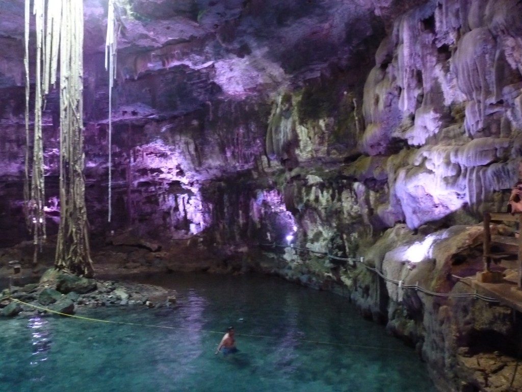 Foto: Cenote - Chichén Itzá (Yucatán), México