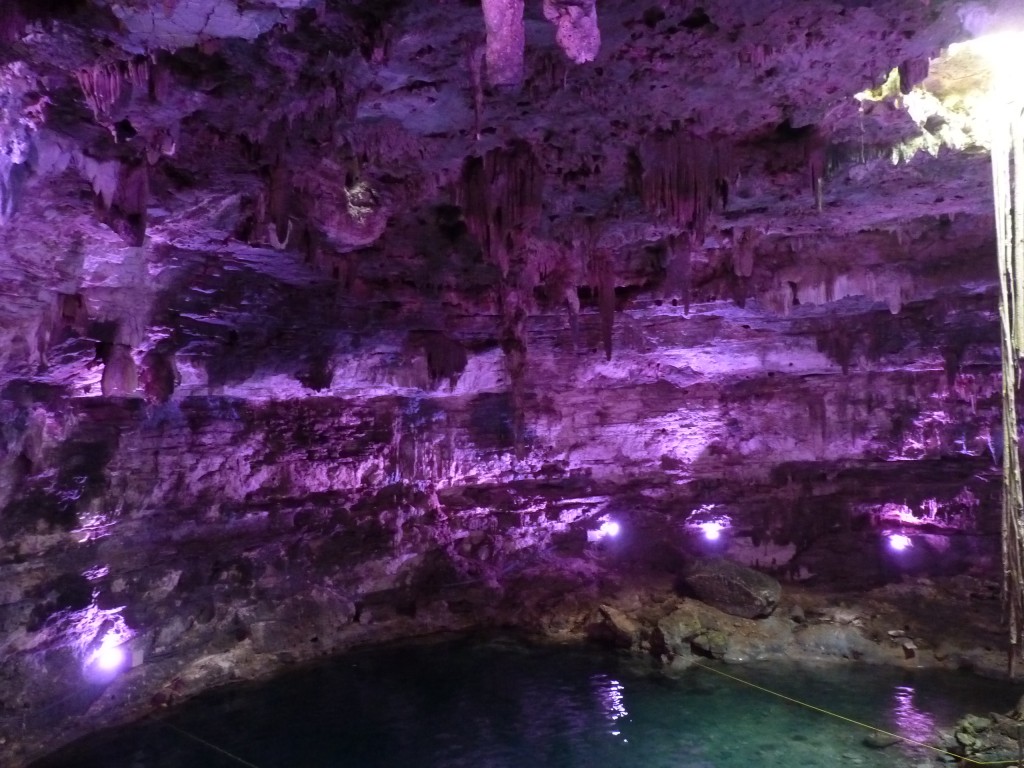 Foto: Cenote - Chichén Itzá (Yucatán), México