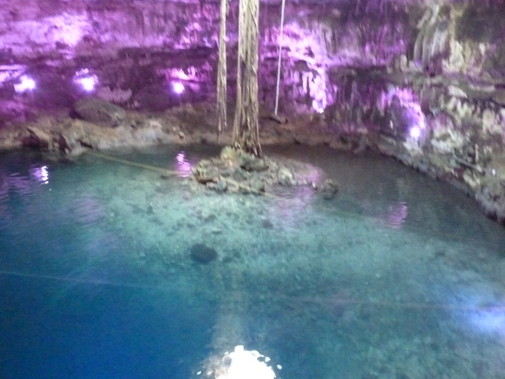 Foto: Cenote - Chichén Itzá (Yucatán), México