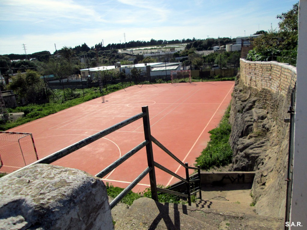 Foto: Instalaciones deportivas - Catarranas (Cádiz), España