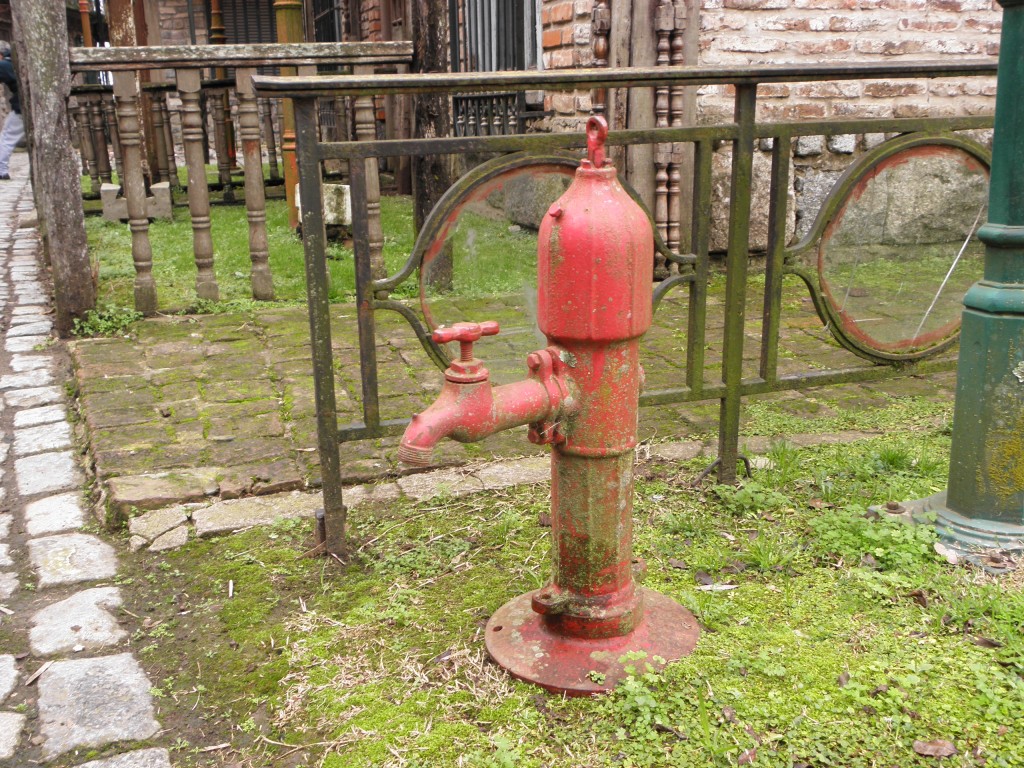 Foto: Campanópolis - González Catán (Buenos Aires), Argentina