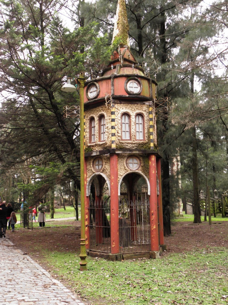 Foto: Campanópolis - González Catán (Buenos Aires), Argentina