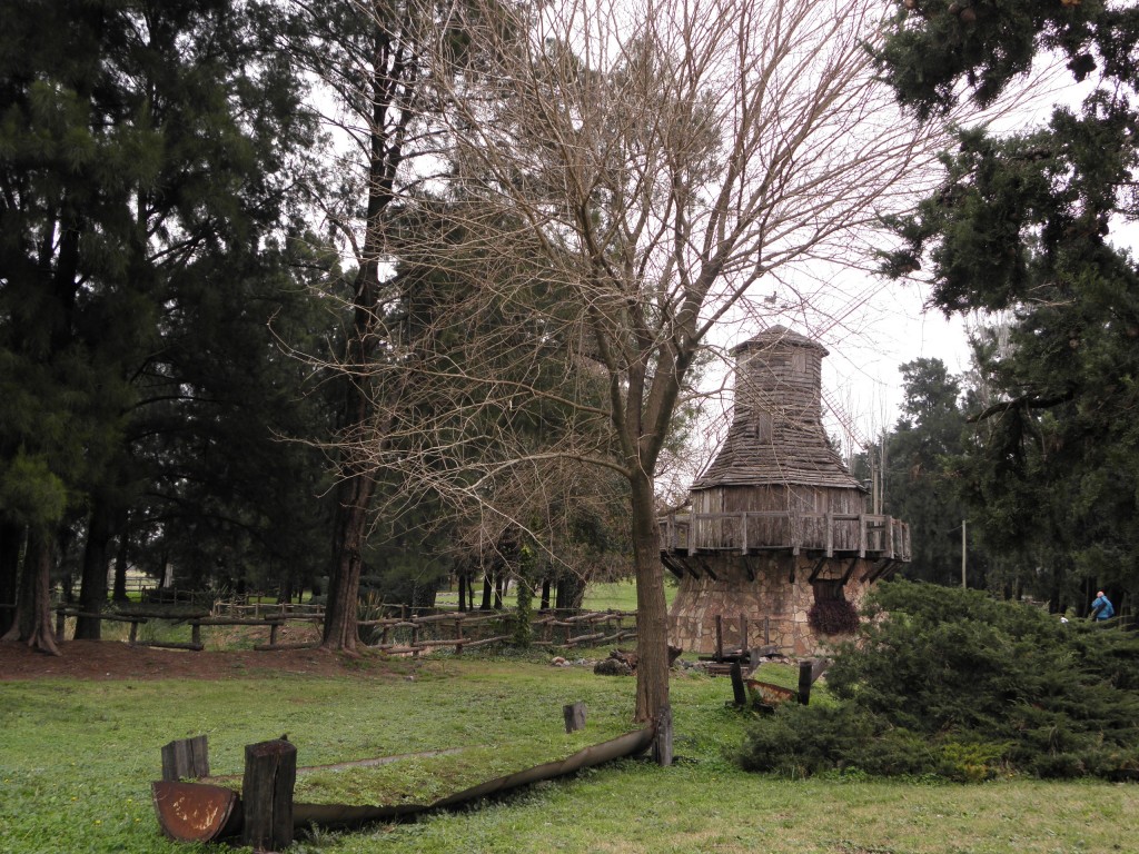 Foto: Campanópolis - González Catán (Buenos Aires), Argentina