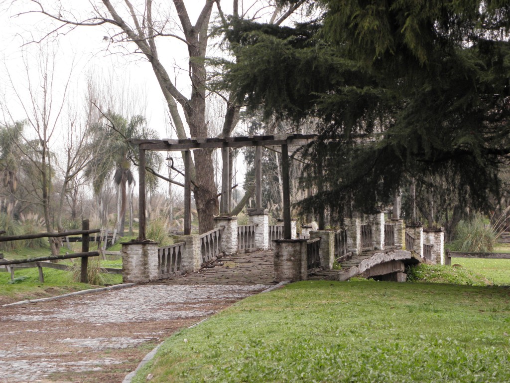 Foto: Campanópolis - González Catán (Buenos Aires), Argentina