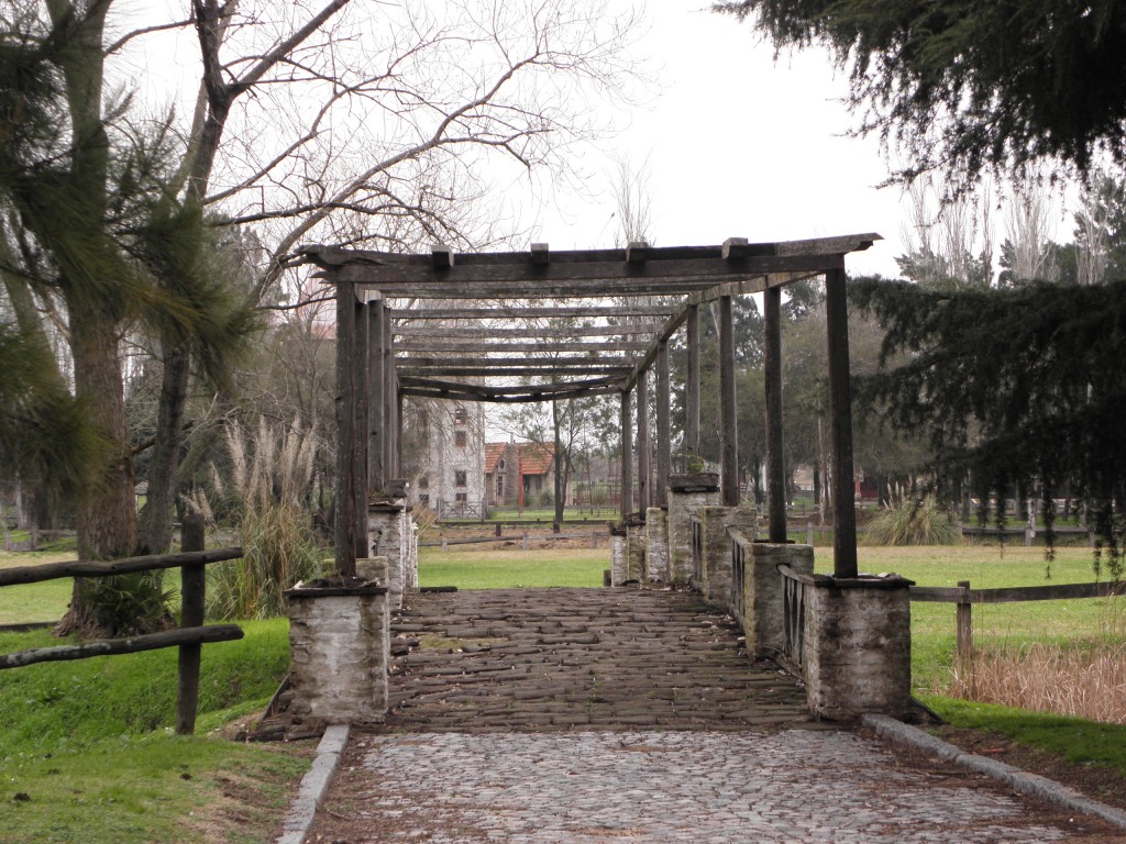 Foto: Campanópolis - González Catán (Buenos Aires), Argentina