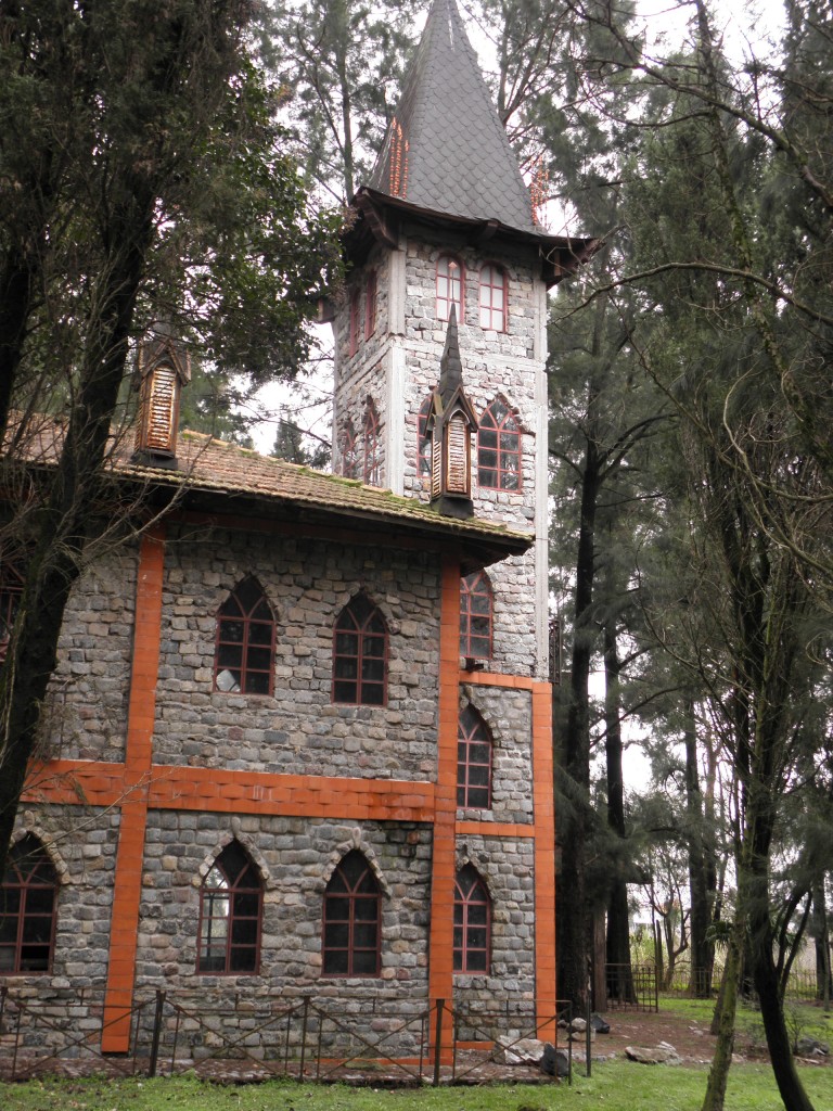 Foto: Campanópolis - González Catán (Buenos Aires), Argentina