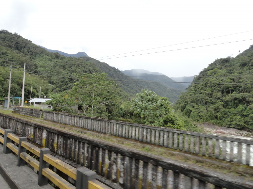 Foto: Puente antiguo - Rio Negro (Tungurahua), Ecuador