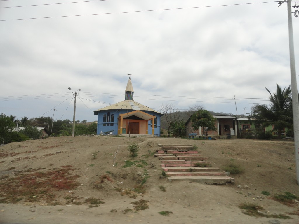 Foto: Iglesia - Crucitas (Manabí), Ecuador