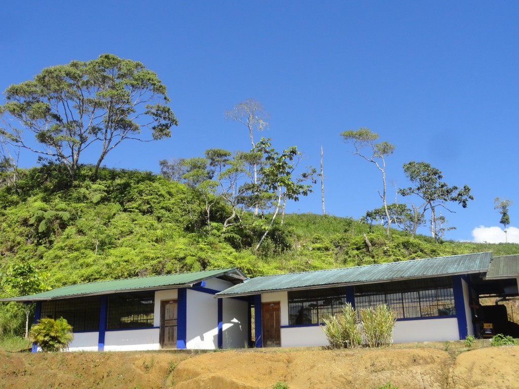 Foto: Colegio - Simón Bolívar (Mushullacta) (Pastaza), Ecuador