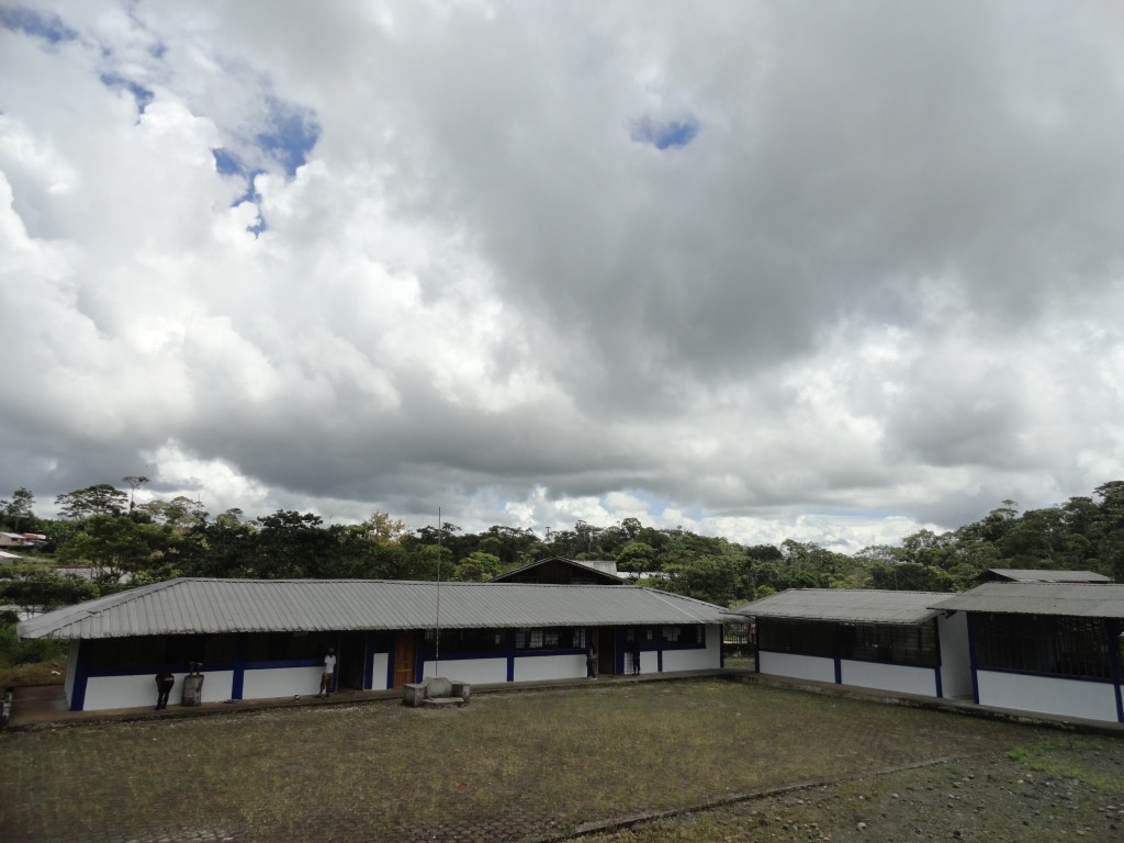 Foto: Colegio - Simón Bolívar (Mushullacta) (Pastaza), Ecuador