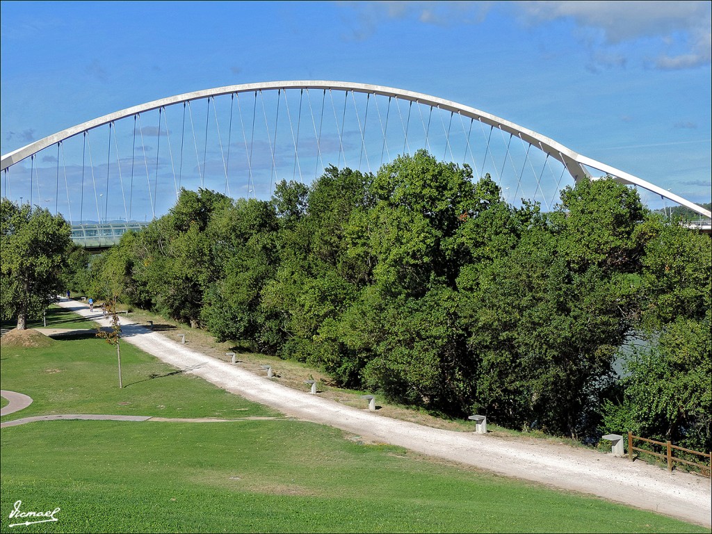 Foto: 130915-03 PABELLON PUENTE - Zaragoza (Aragón), España